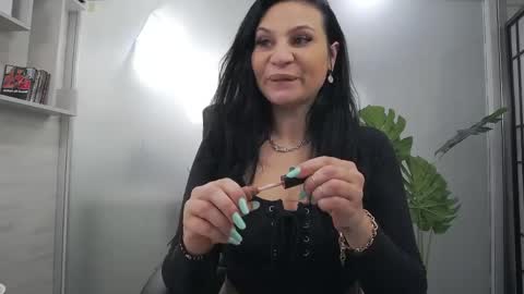 Yara online show from May 2026 02:49:01 AM