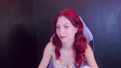 Snapshot of yasemina_ chatting on April 2026 10:44:02 PM Yase online show from April 2026 10:44:02 PM