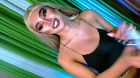 miss yasii online show from October 2025 04:36:02 PM