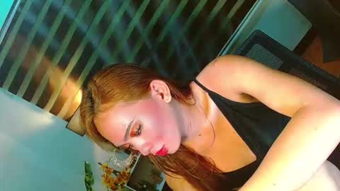 miss yasii online show from June 2026 07:02:02 PM