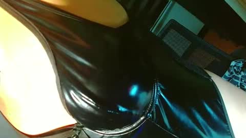 miss yasii online show from June 2026 01:47:01 PM