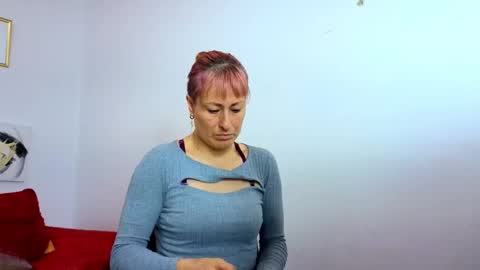 Yasemin online show from February 2026 10:31:02 AM