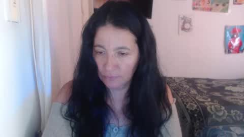 Snapshot of yasmin_love85 chatting on January 2025 06:07:01 PM yasmin_love85 online show from January 2025 06:07:01 PM
