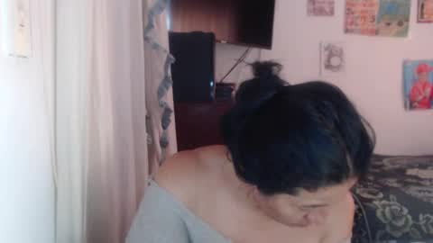 Snapshot of yasmin_love85 chatting on February 2025 05:09:01 PM yasmin_love85 online show from February 2025 05:09:01 PM