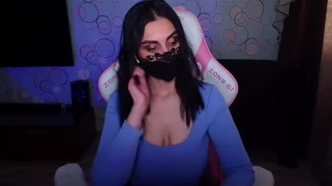 yasmina online show from February 2026 09:28:02 AM