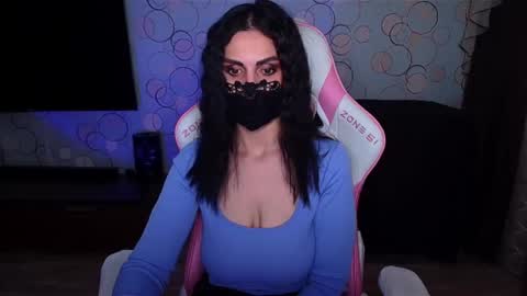 yasmina online show from February 2026 04:54:01 AM