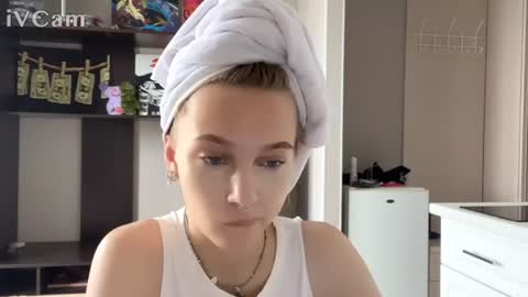 yasmina online show from June 2026 12:31:02 PM