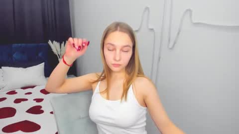 Snapshot of yasminasage chatting on February 2025 06:59:02 PM Yasmina online show from February 2025 06:59:02 PM