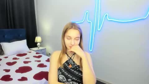 Snapshot of yasminasage chatting on October 2025 01:19:01 PM Yasmina online show from October 2025 01:19:01 PM