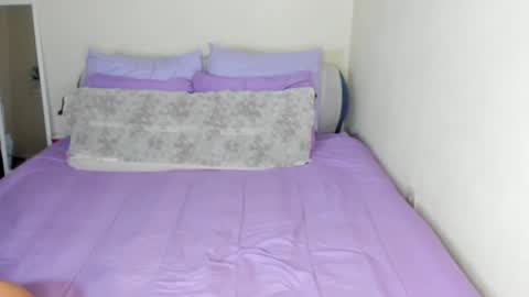 Snapshot of yasminayazzie chatting on December 2024 04:45:02 AM Yasmina online show from December 2024 04:45:02 AM