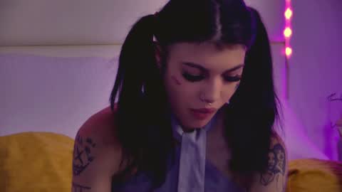 Diana online show from May 2026 04:06:01 AM