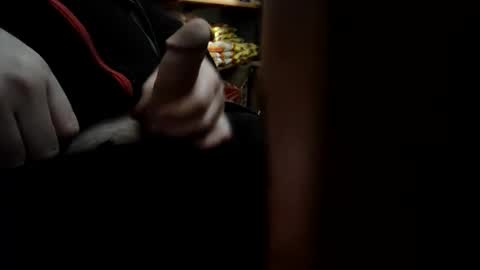 yay31 online show from November 2025 02:42:02 AM