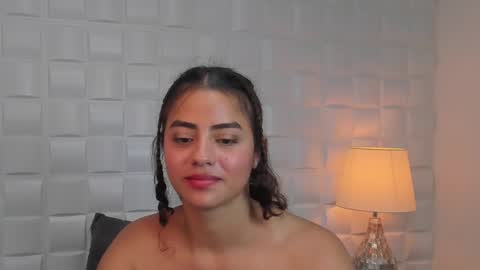 yaya23x online show from March 2025 05:33:02 PM