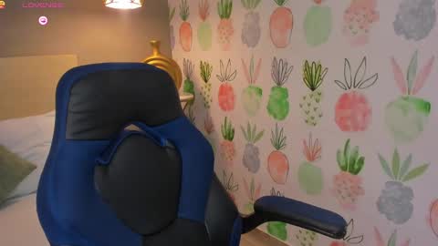 yaya23x online show from September 2025 01:21:01 PM