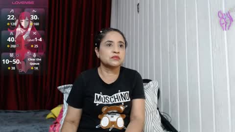yaya____ online show from May 2026 08:03:01 PM