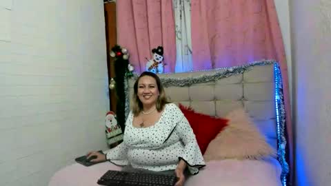 yayita online show from December 2024 07:50:02 PM