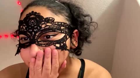 yazzydeleon online show from October 2025 07:01:02 AM