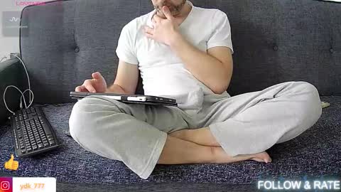 Snapshot of ydk7 chatting on February 2026 08:35:02 AM Maxi online show from February 2026 08:35:02 AM