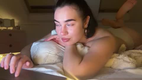 Snapshot of yeahrina chatting on September 2025 09:40:02 PM rina online show from September 2025 09:40:02 PM