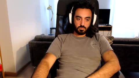 yeeaahoo online show from September 2025 05:05:02 PM