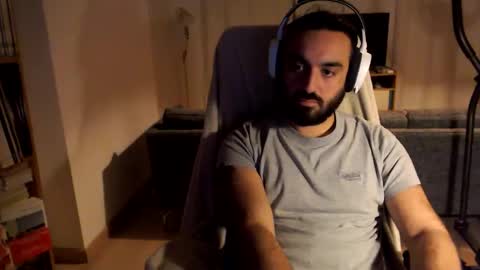 yeeaahoo online show from December 2025 07:43:01 PM