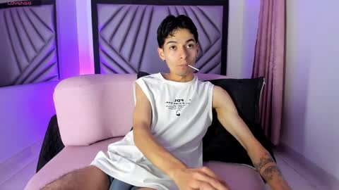 Yeferson online show from June 2026 04:28:01 AM
