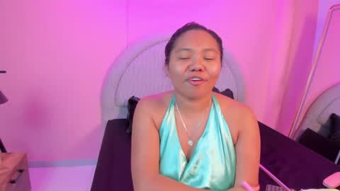 yeika_foxy online show from April 2026 11:23:01 AM