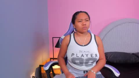 yeika_foxy online show from April 2026 11:37:01 AM