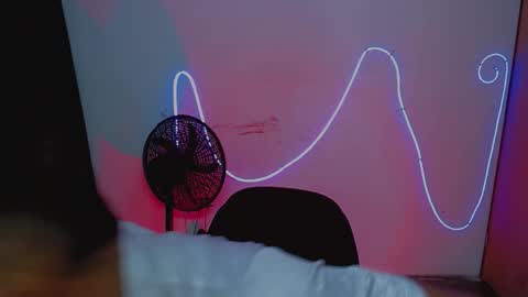 Snapshot of yeison_777 chatting on December 2025 03:57:01 AM YEISON online show from December 2025 03:57:01 AM