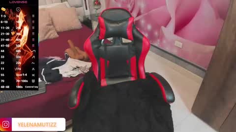 yelena  online show from October 2025 01:40:02 PM