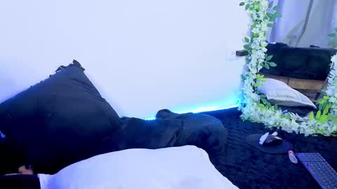 Yeli Amber online show from February 2026 02:53:01 AM