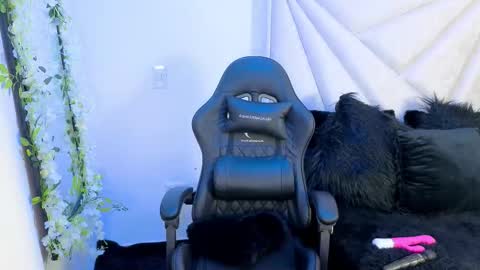 Snapshot of yeli_amber3 chatting on February 2026 02:41:01 AM Yeli Amber online show from February 2026 02:41:01 AM