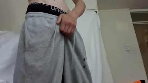 yella25 online show from June 2026 07:56:02 PM