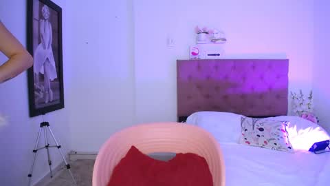 Snapshot of yemfairymcry chatting on December 2024 07:22:02 PM YEM online show from December 2024 07:22:02 PM