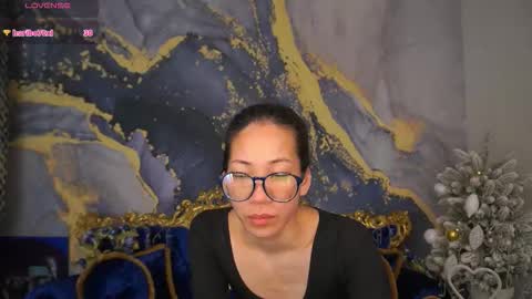 Snapshot of yennstar chatting on February 2026 01:05:02 AM yennstar online show from February 2026 01:05:02 AM