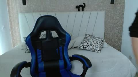 Snapshot of yera_carey chatting on September 2025 12:27:02 PM Yera online show from September 2025 12:27:02 PM