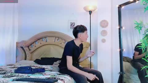 Snapshot of yeremmy_twink chatting on May 2026 07:00:02 PM yeremmy_twink online show from May 2026 07:00:02 PM