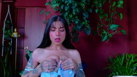 yeriawaddell  online show from May 2026 09:31:01 PM