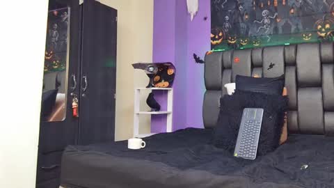 Snapshot of yerk_drom chatting on October 2025 07:10:02 PM yerk_drom online show from October 2025 07:10:02 PM