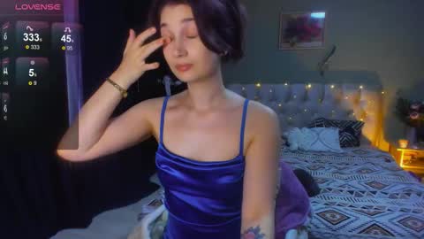 Sofie online show from November 2025 08:13:02 AM