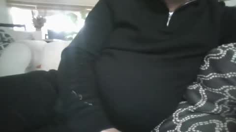 yesplease1969 online show from October 2025 08:48:01 AM