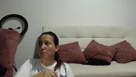 Snapshot of yessica_08 chatting on September 2025 02:13:01 AM yessica and andres online show from September 2025 02:13:01 AM