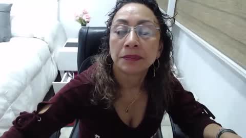 Snapshot of yessilatin chatting on September 2025 01:28:01 AM jessy online show from September 2025 01:28:01 AM