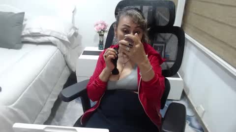 Snapshot of yessilatin chatting on March 2026 11:30:02 PM jessy online show from March 2026 11:30:02 PM