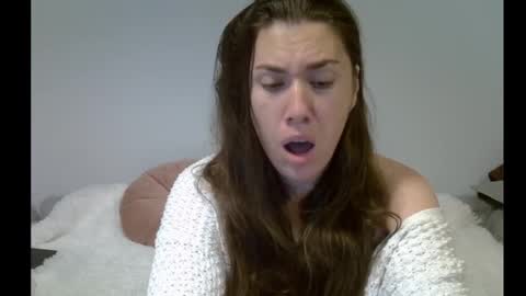 Snapshot of yesyoucanjustdoit chatting on October 2025 11:42:02 AM Kira online show from October 2025 11:42:02 AM