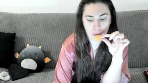 Snapshot of yesyoucanjustdoit chatting on March 2026 04:55:01 PM Kira online show from March 2026 04:55:01 PM