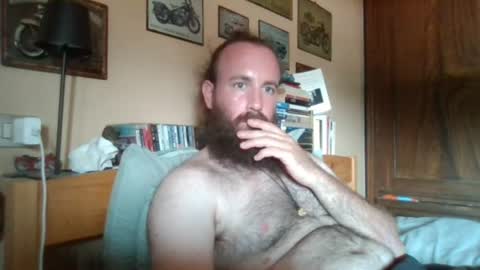 yeti_92 online show from June 2026 12:33:01 PM