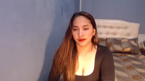Snapshot of yhang_slut chatting on March 2026 07:53:01 AM yhang_slut online show from March 2026 07:53:01 AM