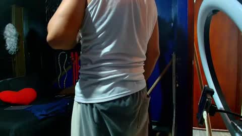 Snapshot of yingandyangg chatting on March 2026 11:01:01 PM yingandyangg online show from March 2026 11:01:01 PM