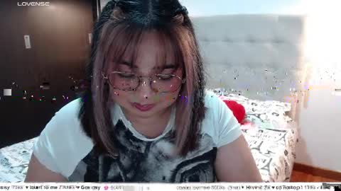 hii i am yini online show from April 2026 03:40:02 AM